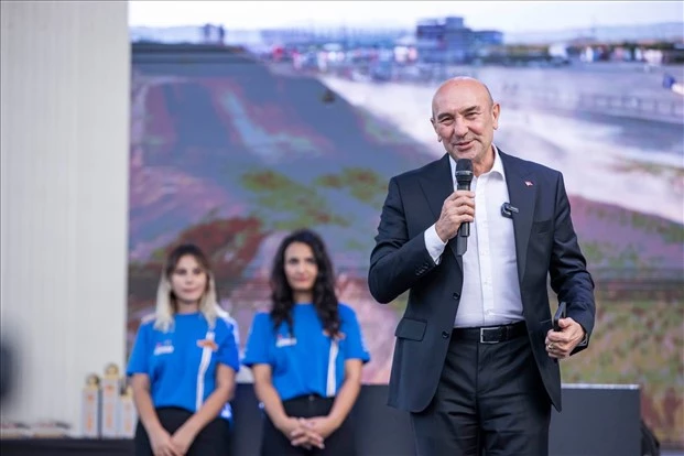 Soyer TransAnatolia Rally Raid ödül törenine katıldı