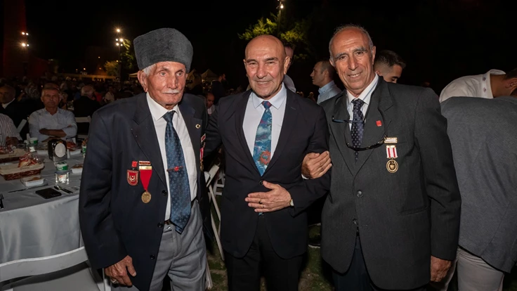 “Bu topraklarda huzur içinde yaşıyorsak size borçluyuz”