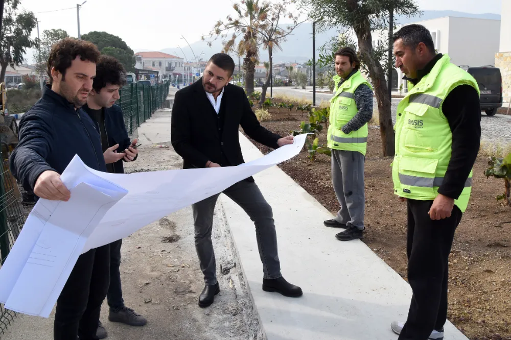 BAŞKAN FATİH GÜRBÜZ FOÇA’YI GELECEĞE TAŞIYOR
