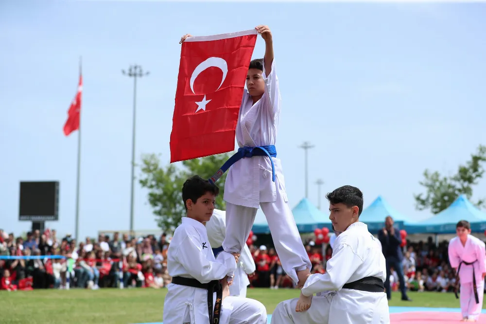 Aliağa’da 23 Nisan Coşkusu