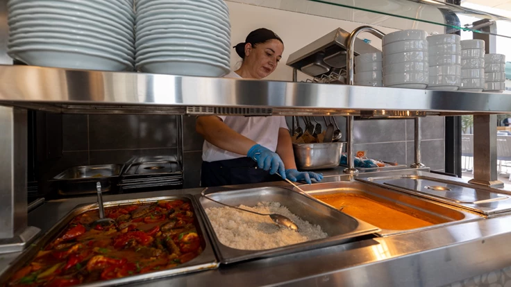 Kent Lokantası’nın ilki Kemeraltı’nda açıldı