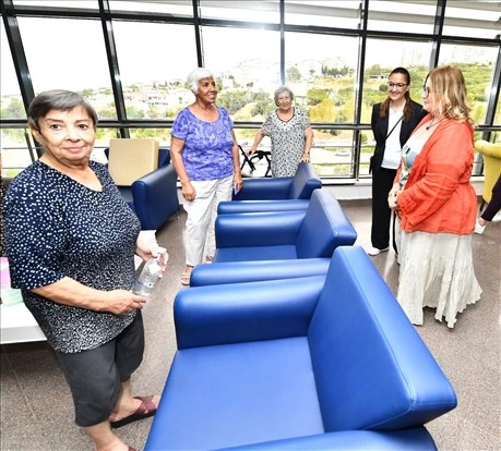 Huzurevi sakinleri unutulmadı