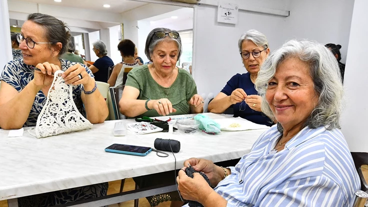 Bu merkeze gelen gençleşiyor